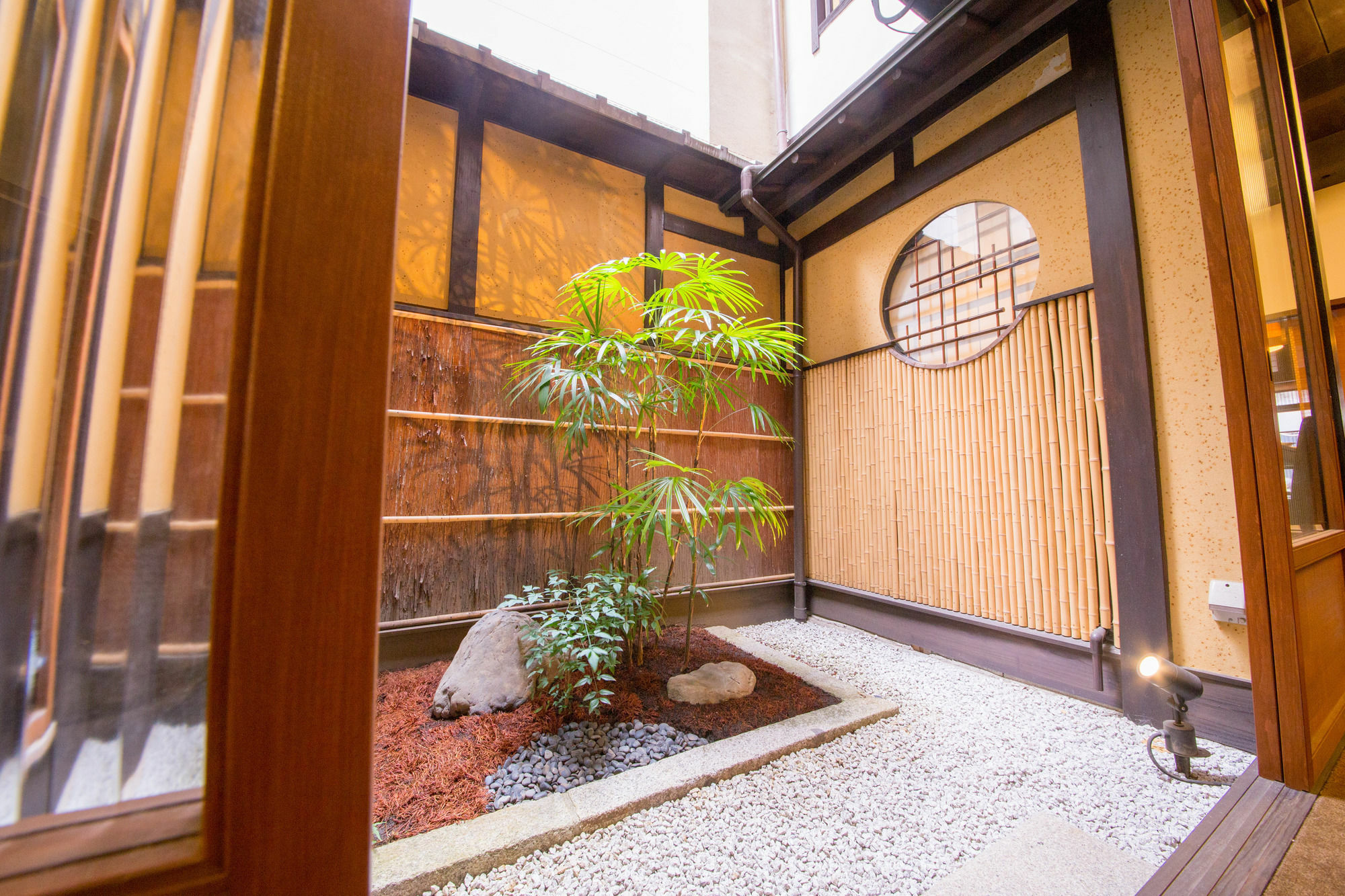 Le Machiya Rokkaku Suite Kyoto Buitenkant foto