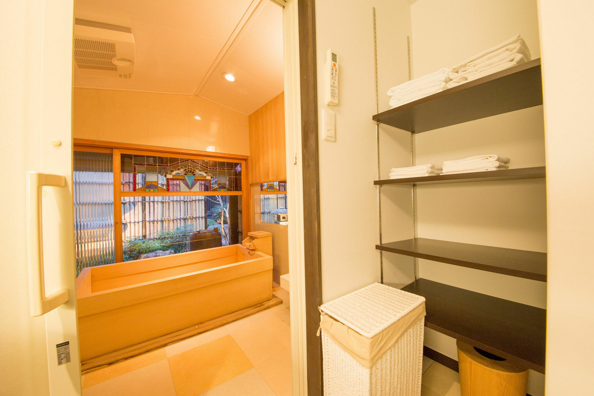 Le Machiya Rokkaku Suite Kyoto Buitenkant foto